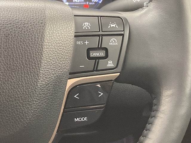 トヨタ クラウンクロスオーバーの画像6