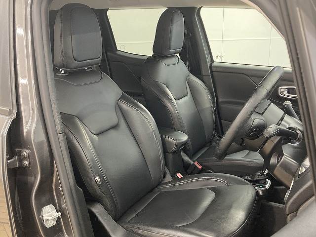 JEEP RenegadeLimited 内装他