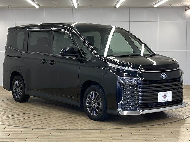 トヨタ&nbsp;ヴォクシーハイブリッドの画像15