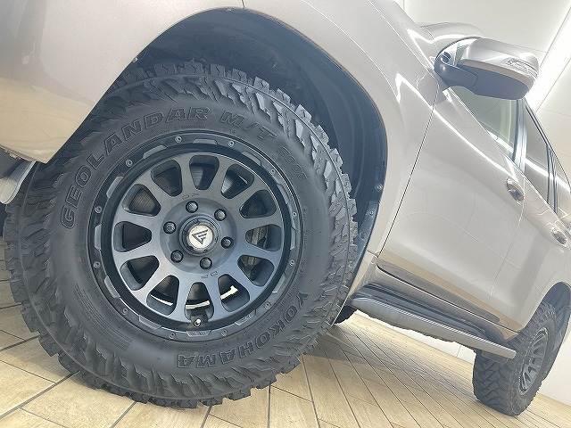 トヨタ ランドクルーザープラドの画像19