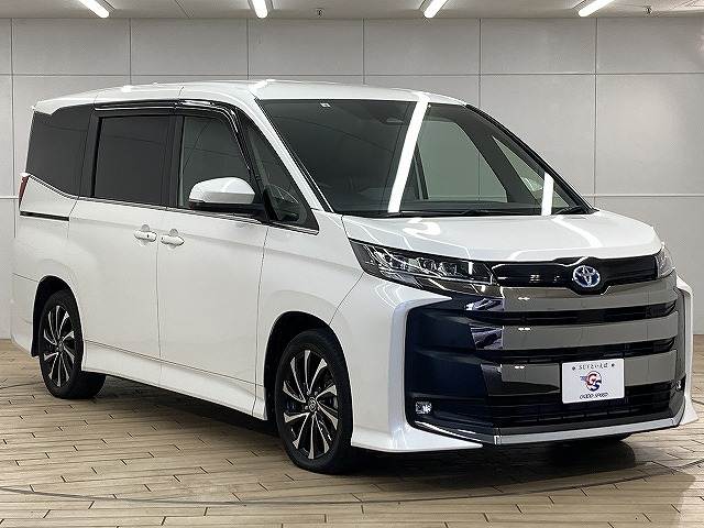 トヨタ ノアハイブリッドの画像15