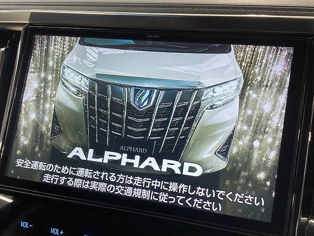 トヨタ&nbsp;アルファードの画像3
