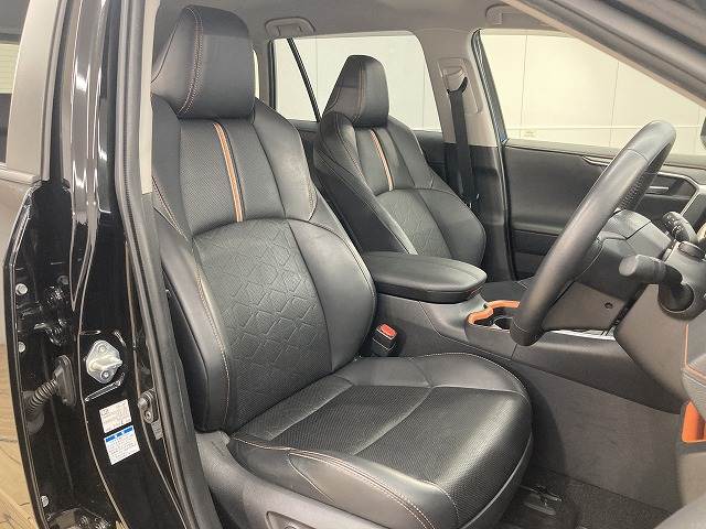 RAV4Adventure 内装他
