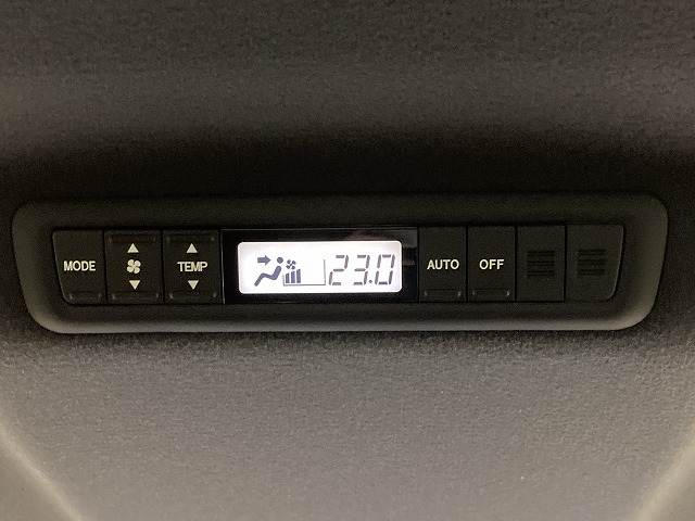 トヨタ エスティマの画像12