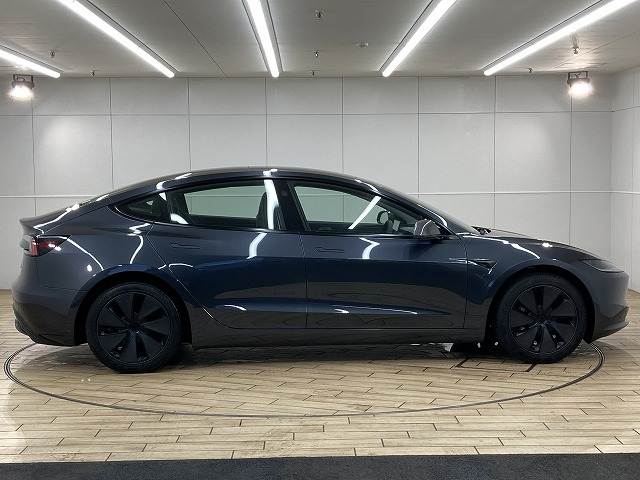 テスラ Model 3の画像17