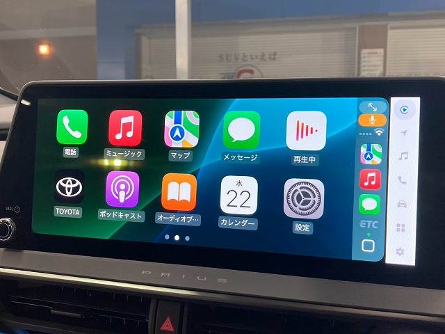 プリウスZ AppleCarPlay/全周囲カメラ/デジタルインナーミラー/アドバンスドパーク/シートヒーター/シートクーラー/AC100V/レーダークルーズコントロール/ブラインドスポット/衝突軽減ブレーキ/ 内装他