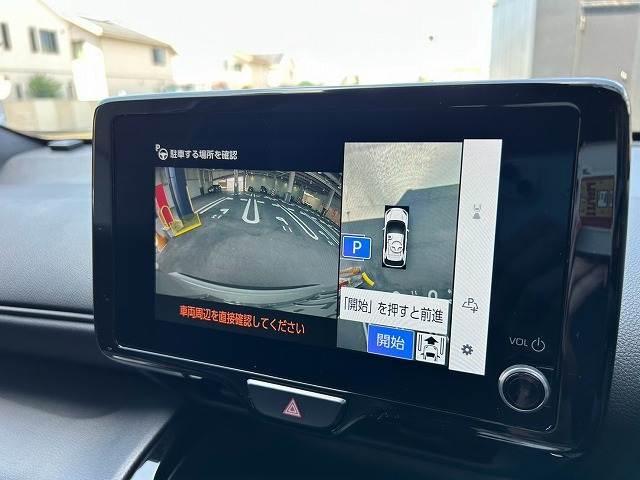 ヤリスクロス□HYBRID Z AppleCarplay/全周囲カメラ/電動リアゲート/ヘッドアップディスプレイ/BSM/シートヒーター/ステアリングヒーター/追従クルコン/リア電動テールゲート/デジタルインナーミラー 内装他
