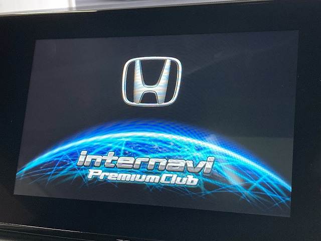 ホンダ アコードハイブリッドの画像3