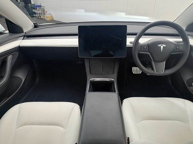 テスラ Model 3の画像2