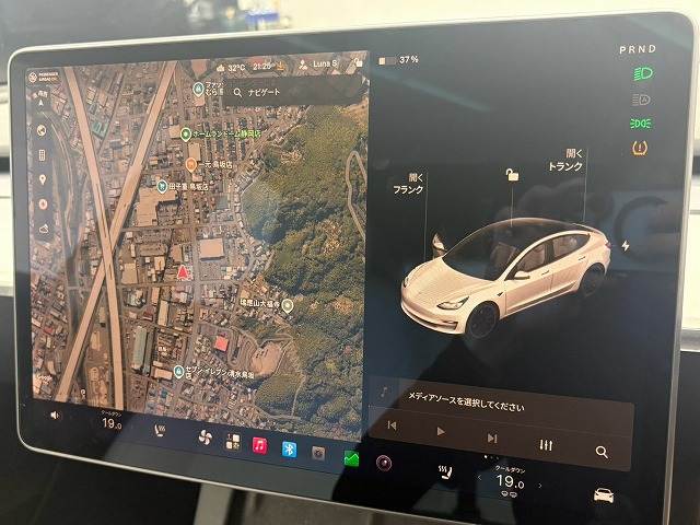 テスラ Model 3の画像3