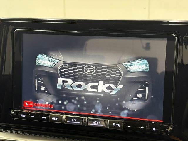 ロッキープレミアムG HEV アルパイン9型ナビ/全周囲カメラ/ブラインドスポットモニター/デジタルミラー型ドラレコ/AC100V/レーダークルーズコントロール/シートヒーター/アダプティブLEDヘッドライト/車線逸脱警報/ETC 内装他