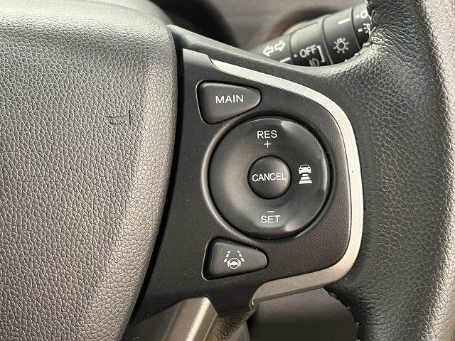 フリード+ハイブリッドＨＹＢＲＩＤ　ＥＸ　純正インターナビ／ハーフレザー／シートヒーター／両側電動 内装他