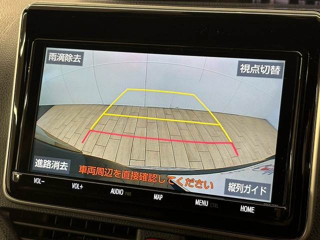 エスクァイアハイブリッドＧｉ　“Ｐｒｅｍｉｕｍ　Ｐａｃｋａｇｅ　Ｂｌａｃｋ－Ｔａｉｌ　純正９型ナビ／１２型フリップダウンモニター／シートヒーター 内装他