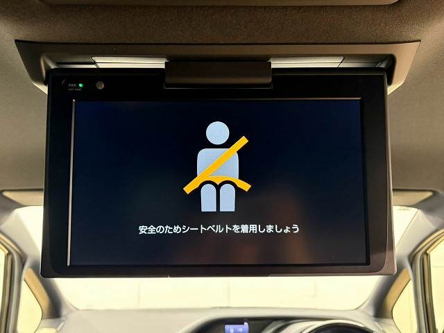 エスクァイアハイブリッドＧｉ　“Ｐｒｅｍｉｕｍ　Ｐａｃｋａｇｅ　Ｂｌａｃｋ－Ｔａｉｌ　純正９型ナビ／１２型フリップダウンモニター／シートヒーター 内装他