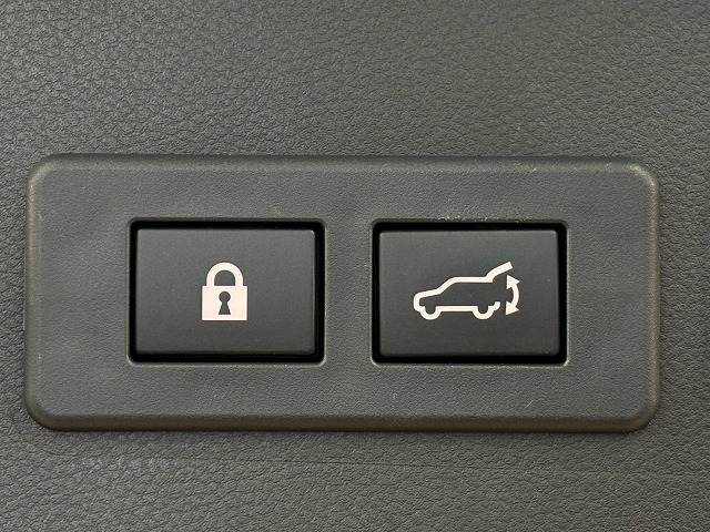 レヴォーグSTIスポーツ EX 11.6型ディスプレイ/AppleCarPlay/レーダークルーズ/衝突軽減ブレーキ/車線逸脱警報/バック・サイド・フロントカメラ/ツーリングアシスト/レーンアシスト/アダプティブハイビーム 内装他