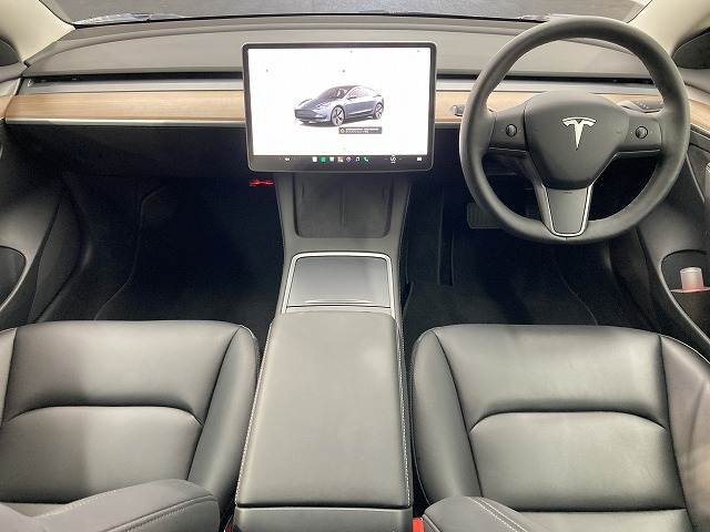 テスラ Model 3の画像2