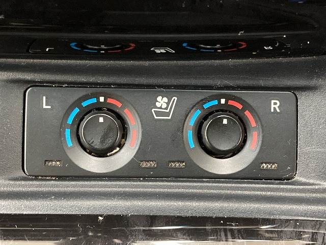 トヨタ アルファードの画像9