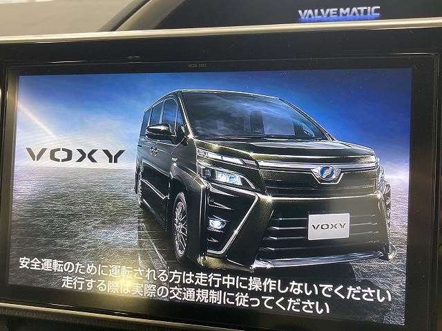 ヴォクシーZS“煌” 内装他