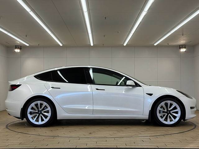 テスラ Model 3の画像18