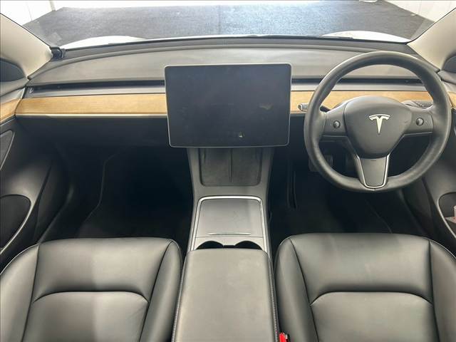 テスラ Model 3の画像2