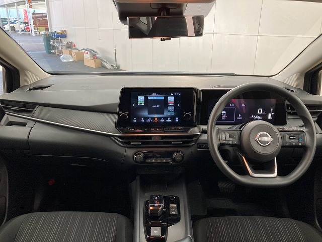 日産ノートＸ　後期／９型コネクトナビ／全周囲カメラ／ＡｐｐｌｅＣａｒＰｌａｙ 内装他