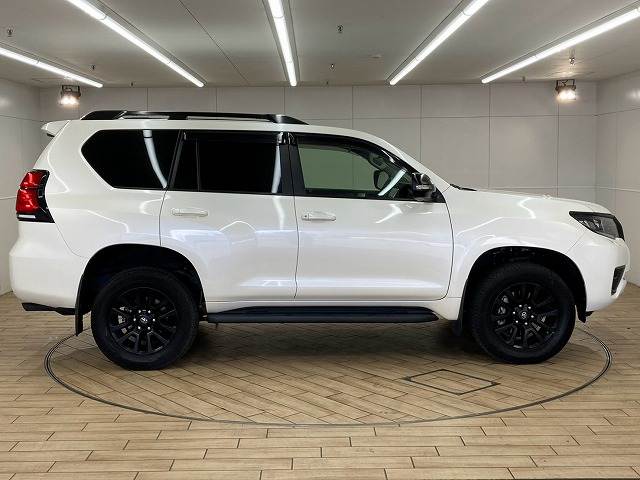 トヨタ&nbsp;ランドクルーザープラドの画像18