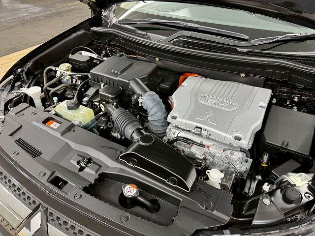 三菱 アウトランダーPHEVの画像18