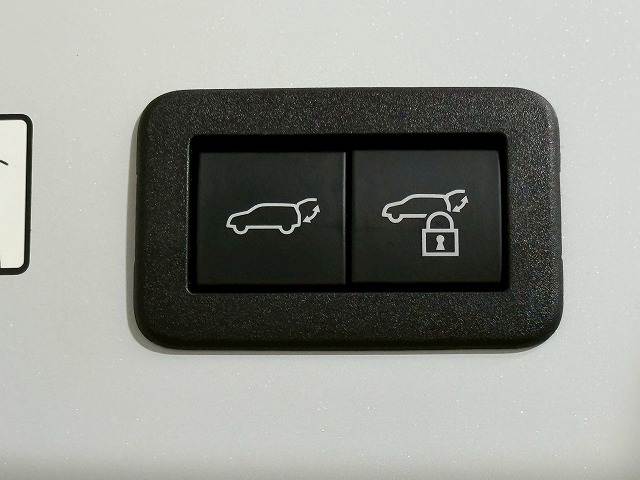 トヨタ プリウスの画像9