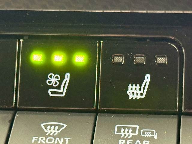 トヨタ プリウスの画像12