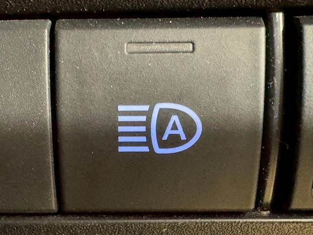 トヨタ ヴォクシーハイブリッドの画像10