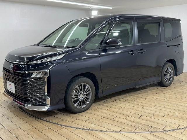 トヨタ ヴォクシーハイブリッドの画像14