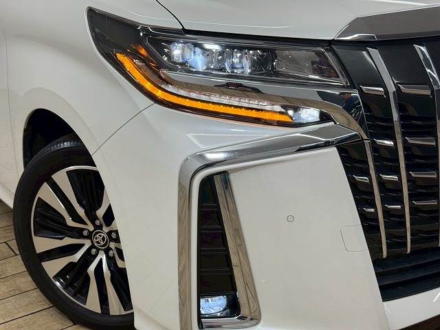 トヨタ アルファードの画像19