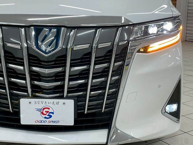 トヨタ アルファードハイブリッドの画像10