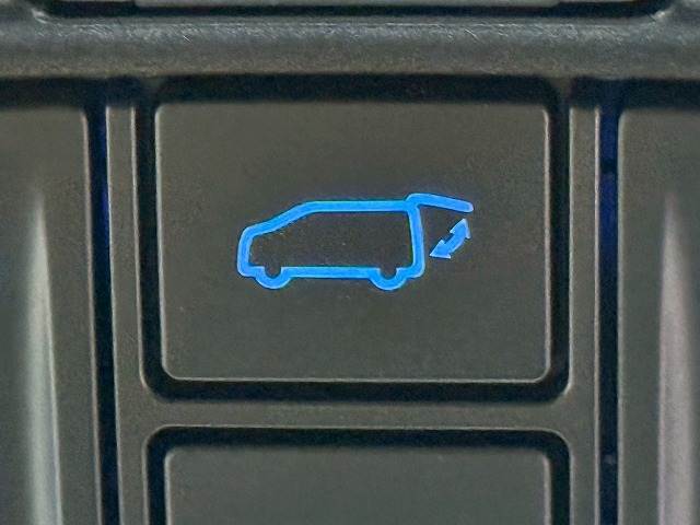 トヨタ アルファードハイブリッドの画像13