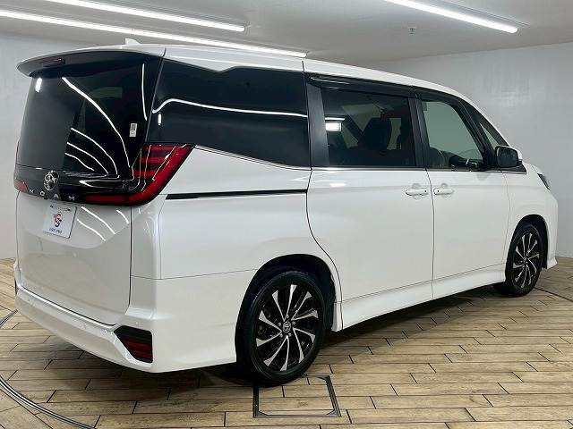 トヨタ ノアの画像17
