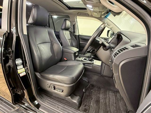 トヨタ ランドクルーザープラドの画像5