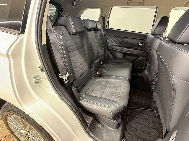 三菱 アウトランダーPHEVの画像6