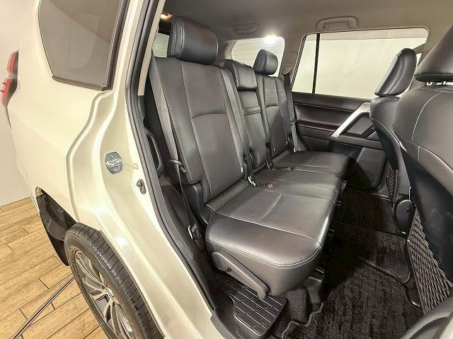 ランドクルーザープラドTX“Lパッケージ” 内装他