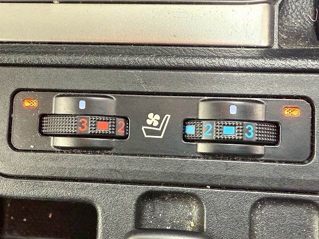 トヨタ ランドクルーザープラドの画像10