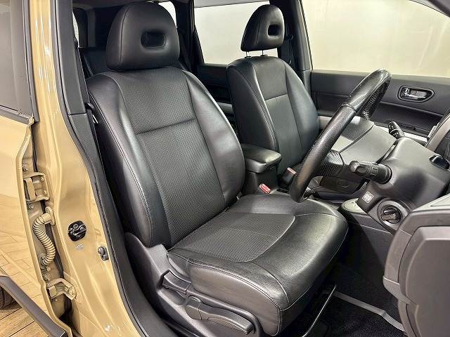 エクストレイル20GT 内装他