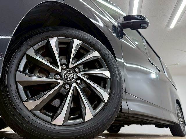 トヨタ ヴォクシーハイブリッドの画像20