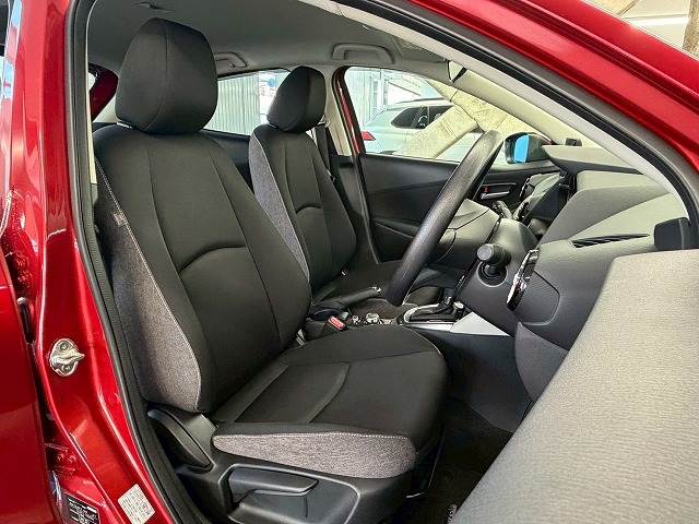 MAZDA2XD BD 内装他