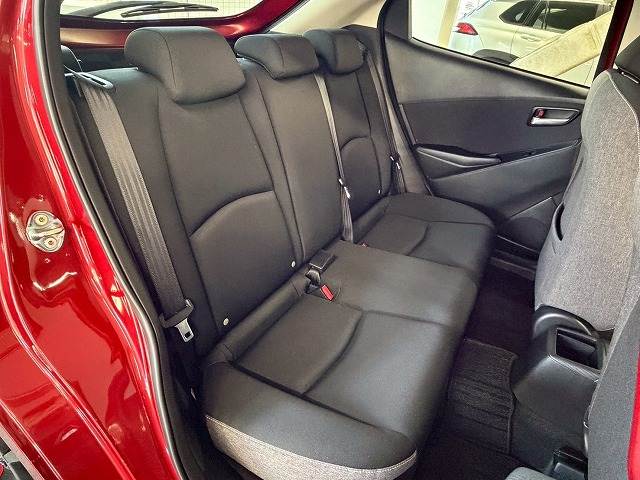 MAZDA2XD BD 内装他