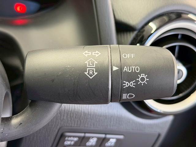 マツダ MAZDA2の画像10