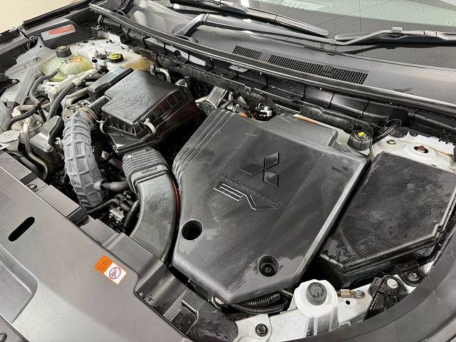 三菱 アウトランダーPHEVの画像18