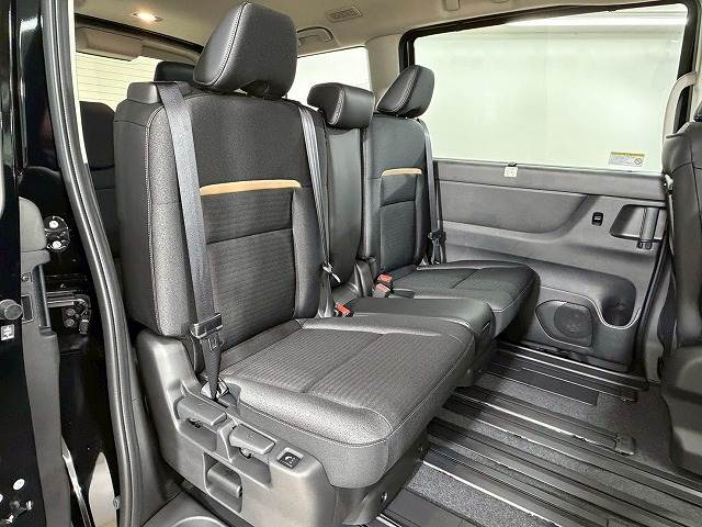 セレナハイウェイスターV 内装他