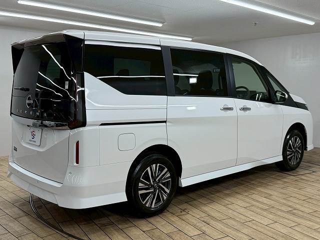 日産 セレナの画像16