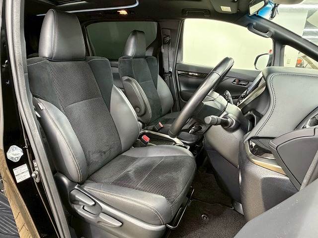 ヴェルファイアGOLDEN EYESII 内装他