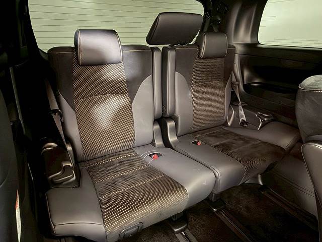 トヨタ ヴェルファイアの画像7