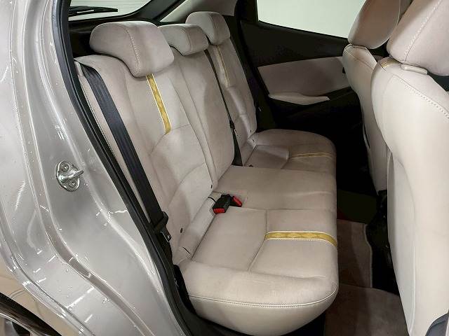 MAZDA215S Sunlit Citrus 内装他